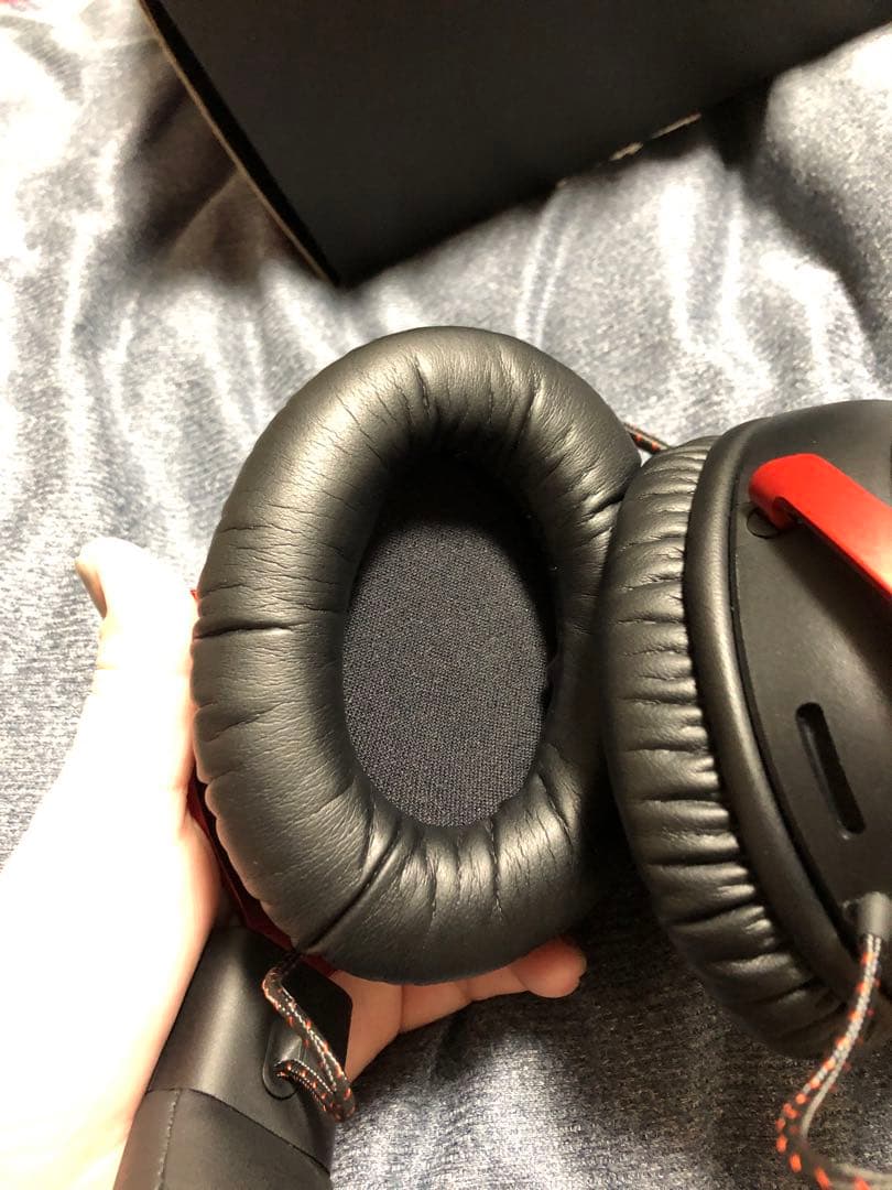 ヘッドホン HyperX Cloud III