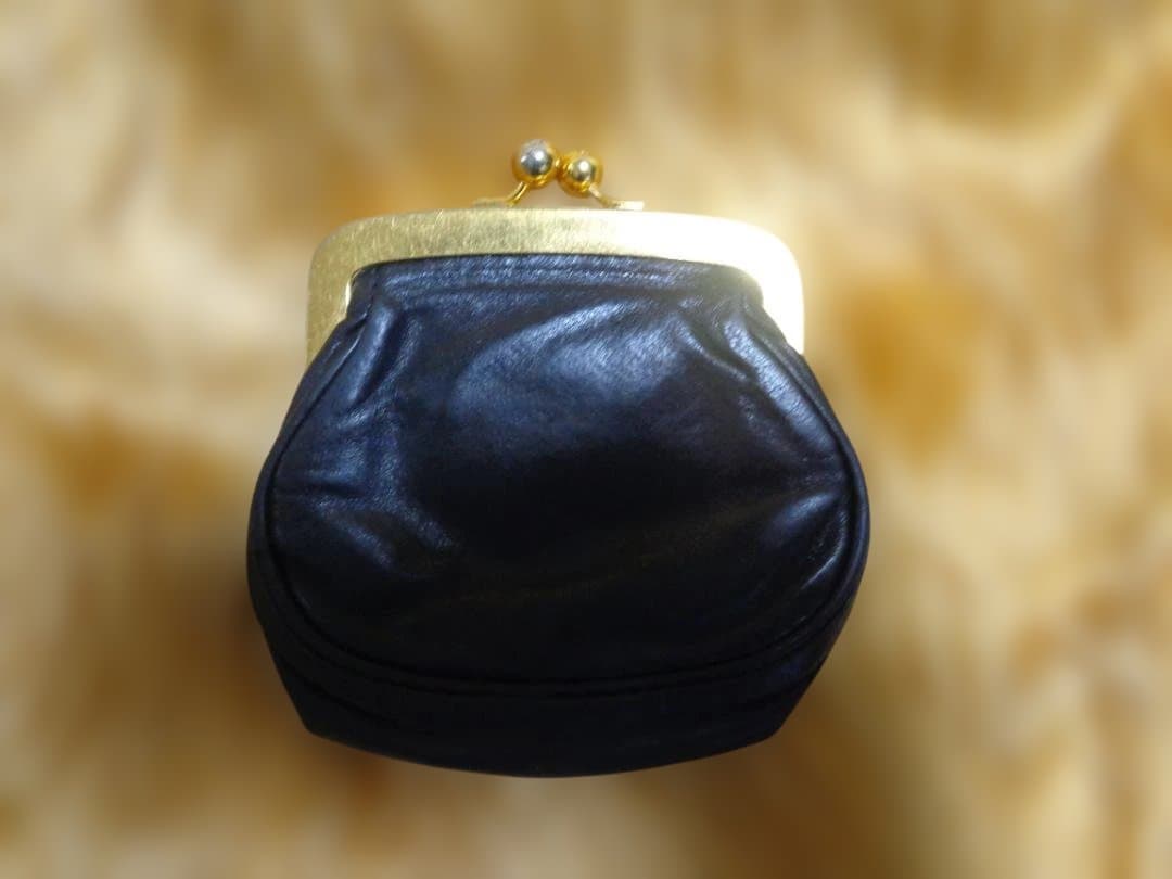 PRADA ブラックレザー がま口ケース