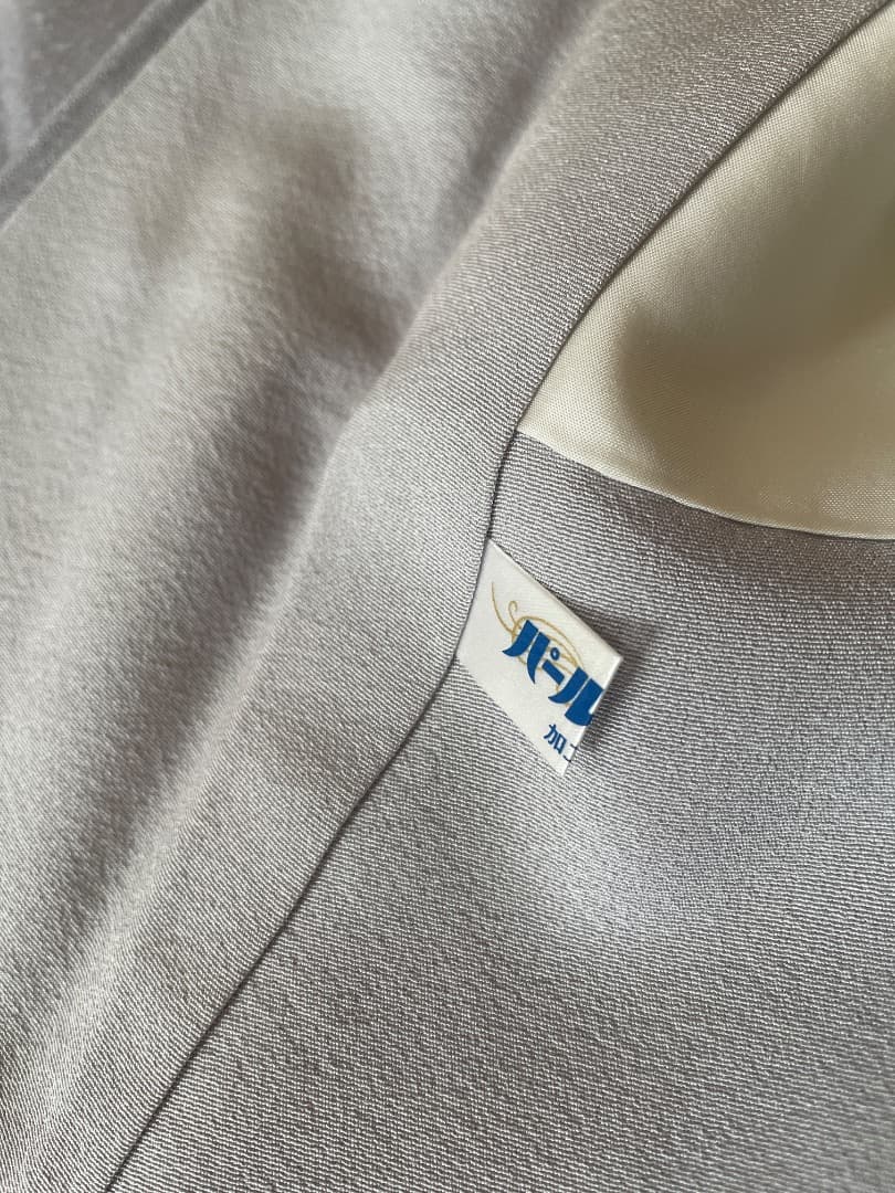 訪問着★未使用躾付き★結婚式★卒業式★お祝い着★品が良い★ラベンダーグレーに近い