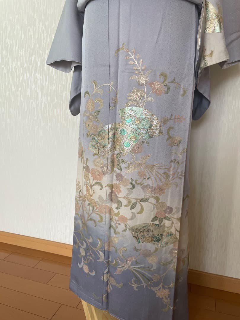 訪問着★未使用躾付き★結婚式★卒業式★お祝い着★品が良い★ラベンダーグレーに近い