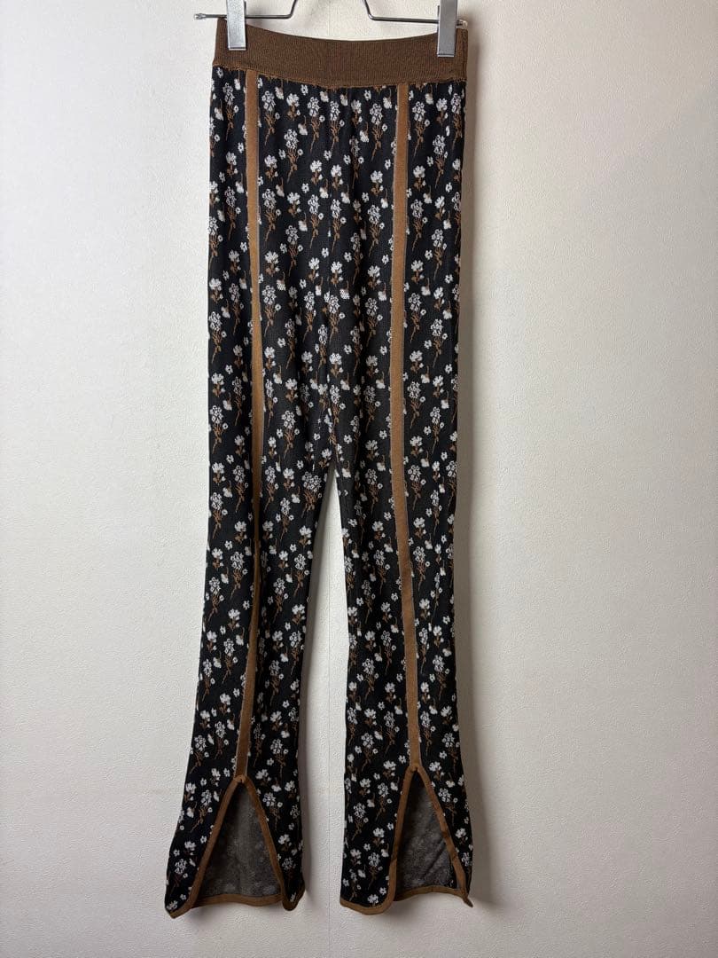 Mame Kurogouchi フラワーニットレギンス スリムパンツ