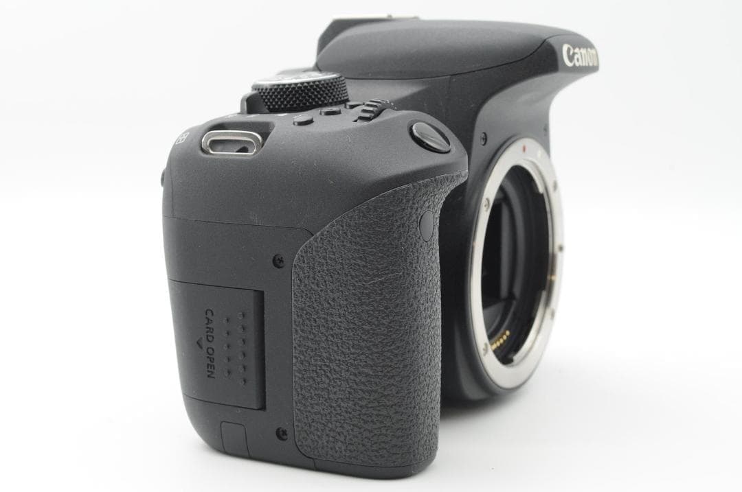 ☆新品級☆新春初売りSALE☆ Canon EOS Kiss x9i ダブル