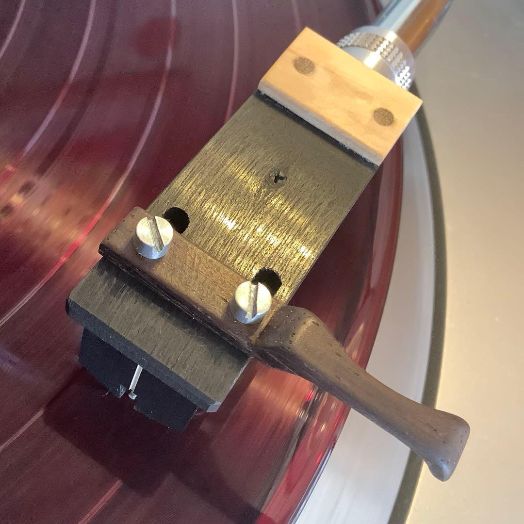 レコード音の追求　　ヘッドシェル(備長炭＋花梨、天然素材の手作り一点物)