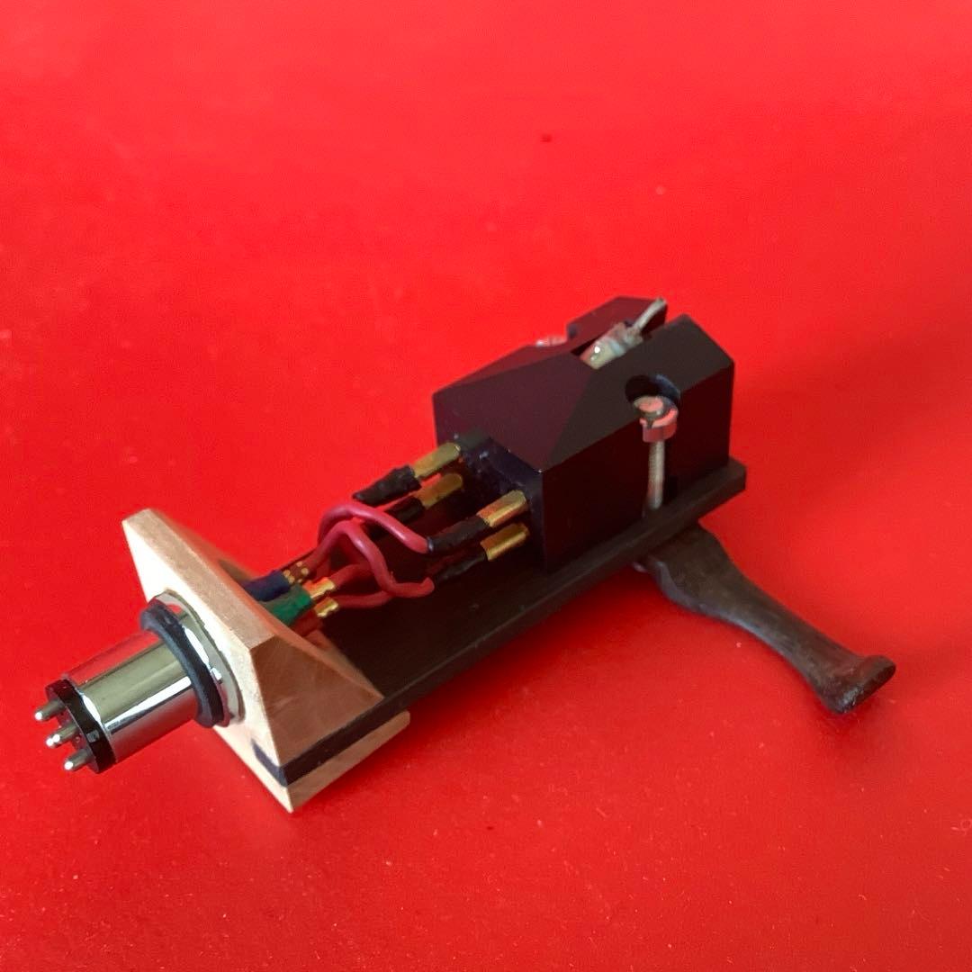 レコード音の追求　　ヘッドシェル(備長炭＋花梨、天然素材の手作り一点物)