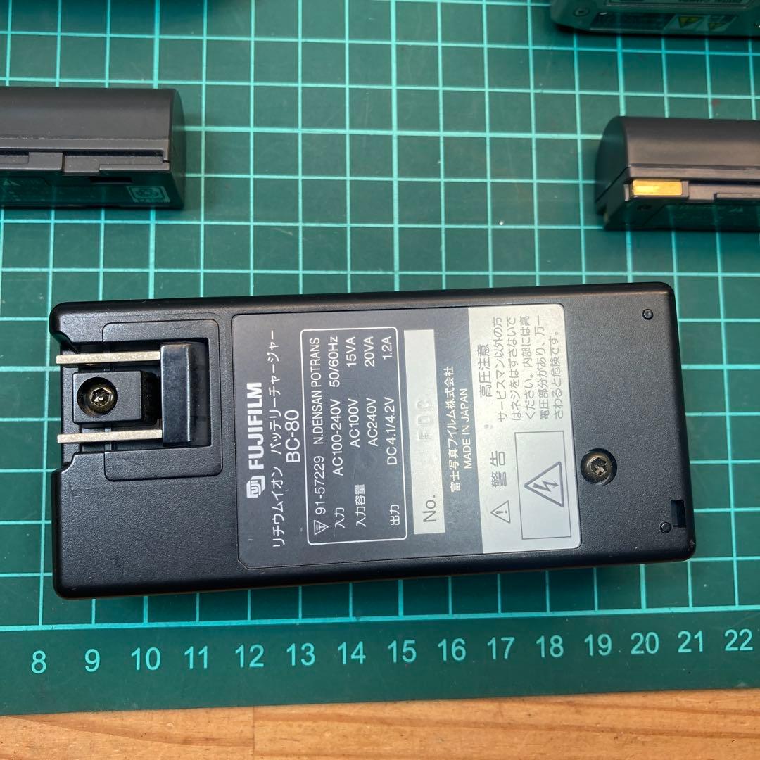 LEICA digiiux、FUJIFILM FINEPIX 1700Zジャンク