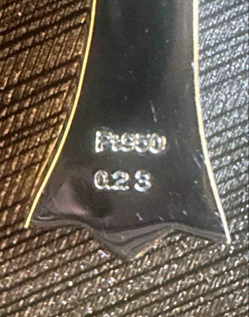 pt950 0.23ctプラチナ　クロス ペンダントトップ　約5g(4.92g)