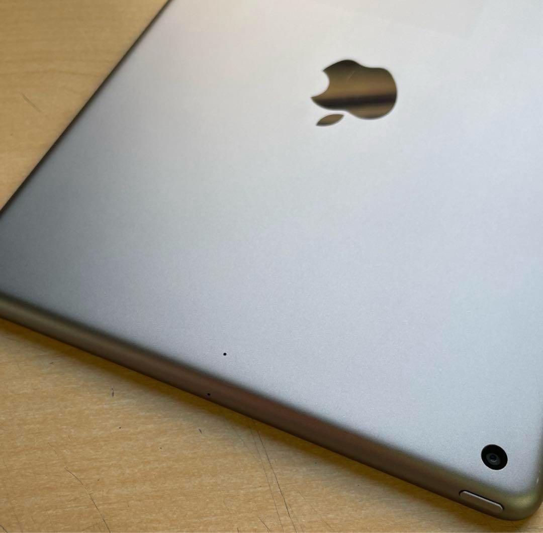 iPad 第6世代　A1893　Wi-Fi　スペースグレイ32GB 美品