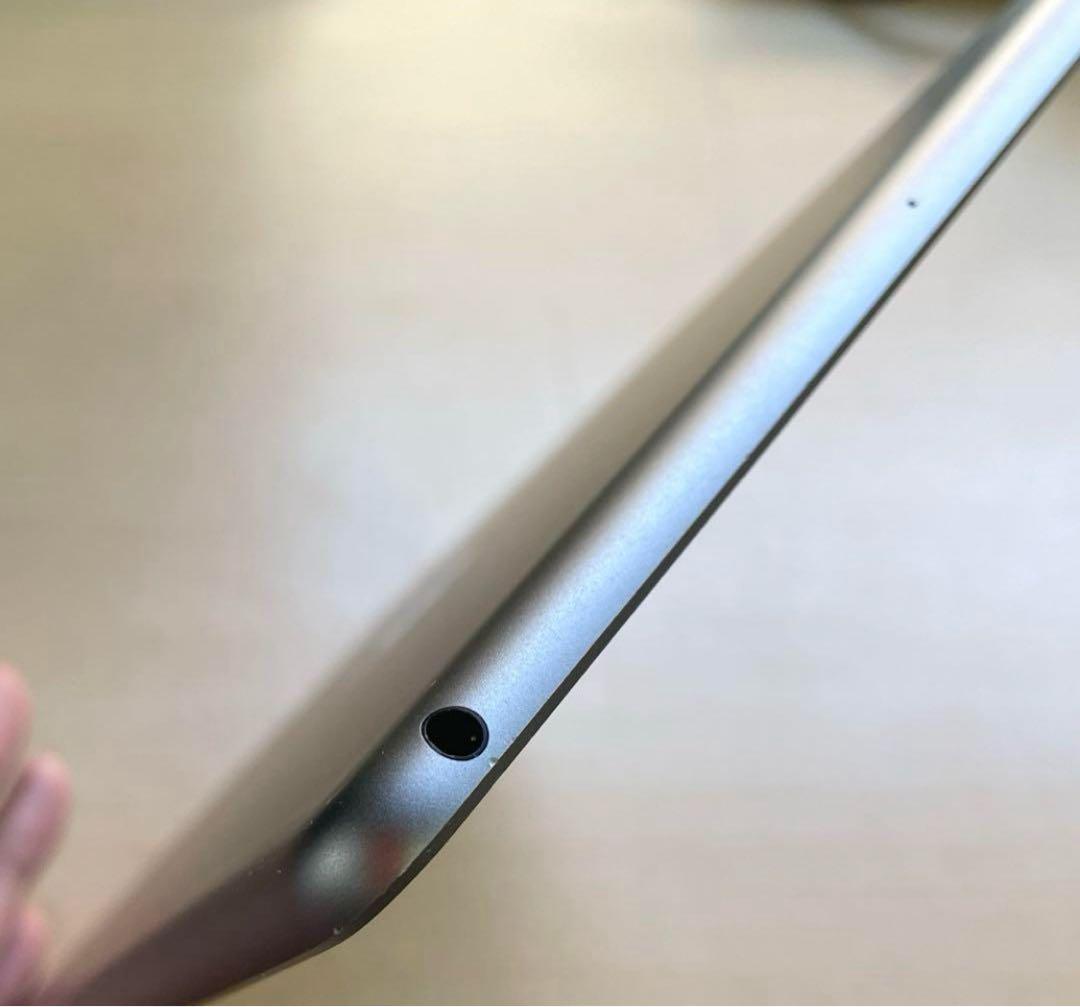 iPad 第6世代　A1893　Wi-Fi　スペースグレイ32GB 美品