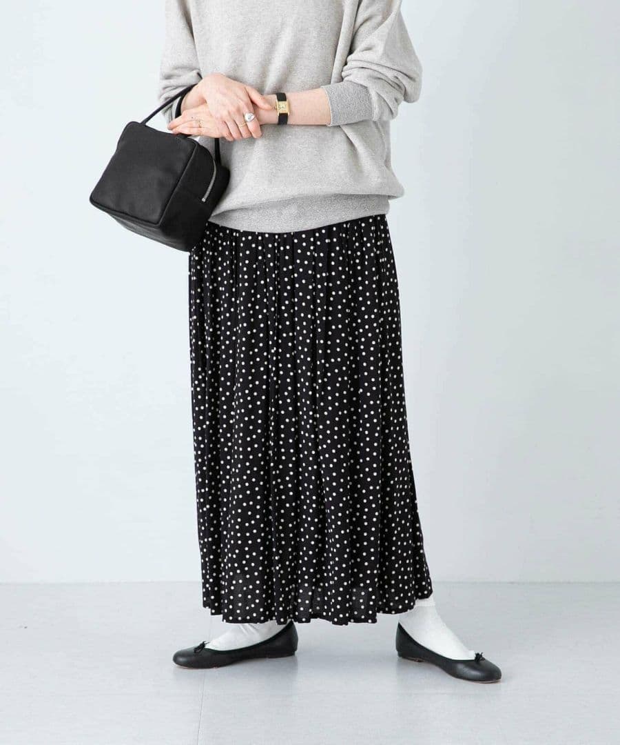週末限定値下げ！かぐれ　ドットギャザースカート