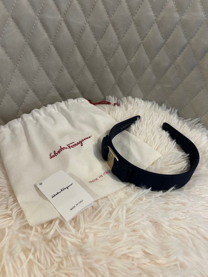 美品✨　Salvatore Ferragamo カチューシャ【フェラガモ】