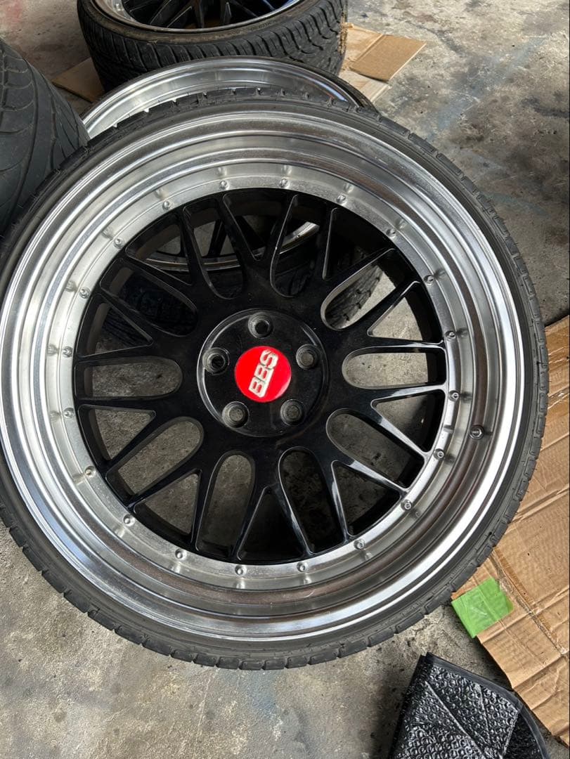 BBS LM “風” バリ溝タイヤ付き