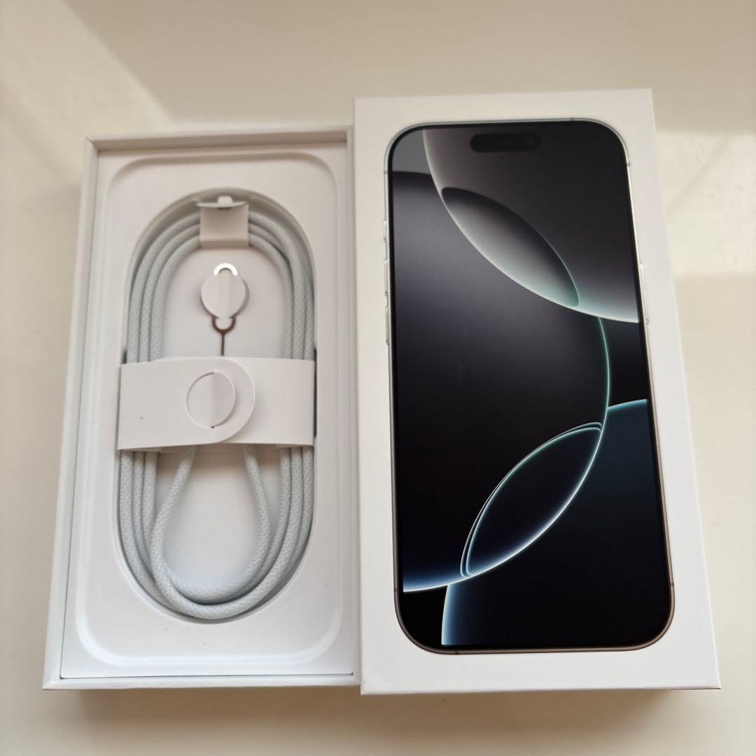 【専用】iPhone16 pro シルバー ホワイトチタニウム 128gb