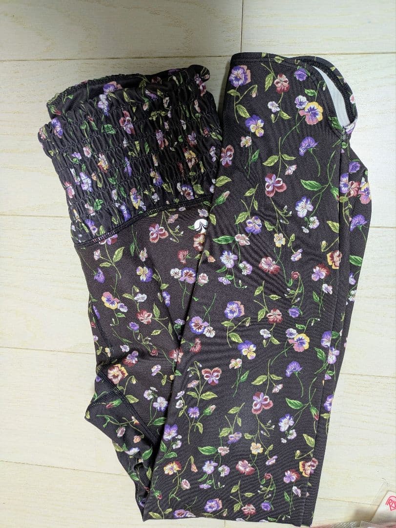 SUKALA　スプリングフラワーシャーリング　 Lサイズ上下セット