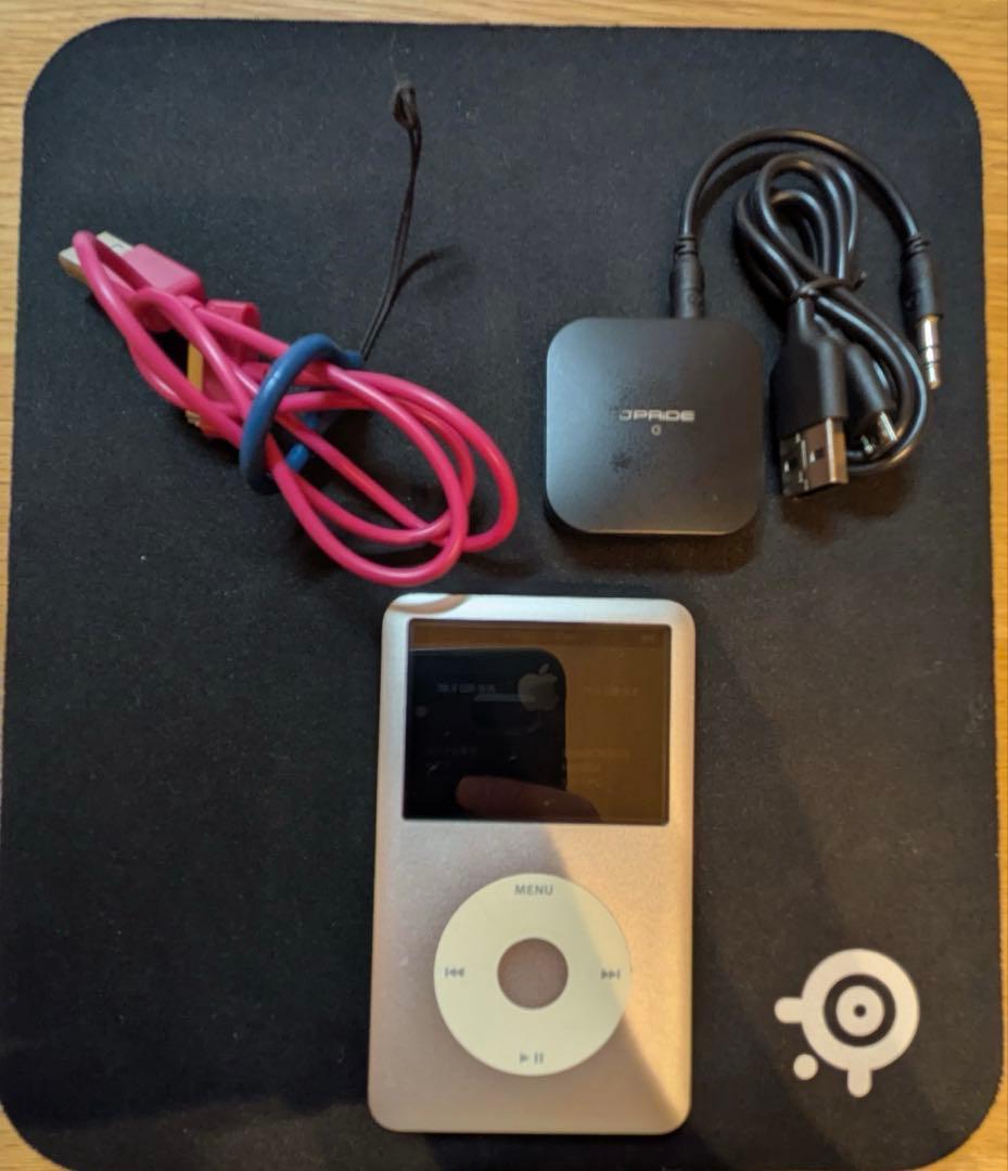 Apple iPod Classic 120GB ケーブルと送信機付き