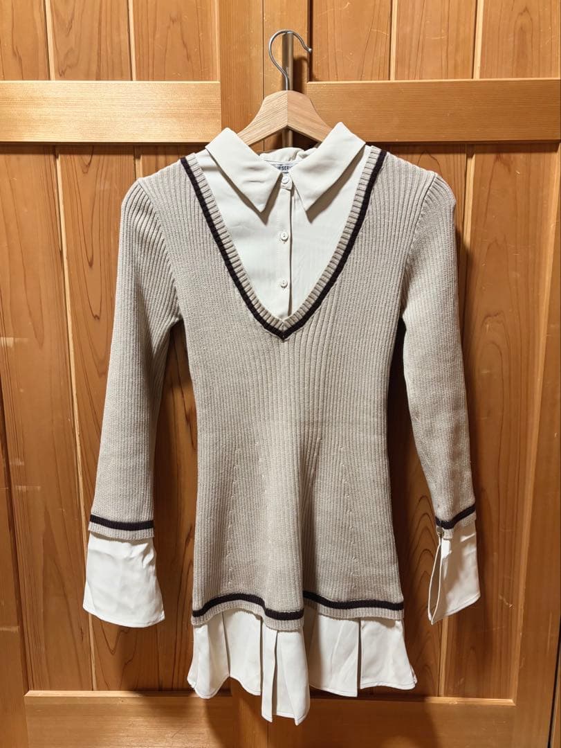 LIP SERVICE シャツドッキングプリーツワンピース　ベージュ