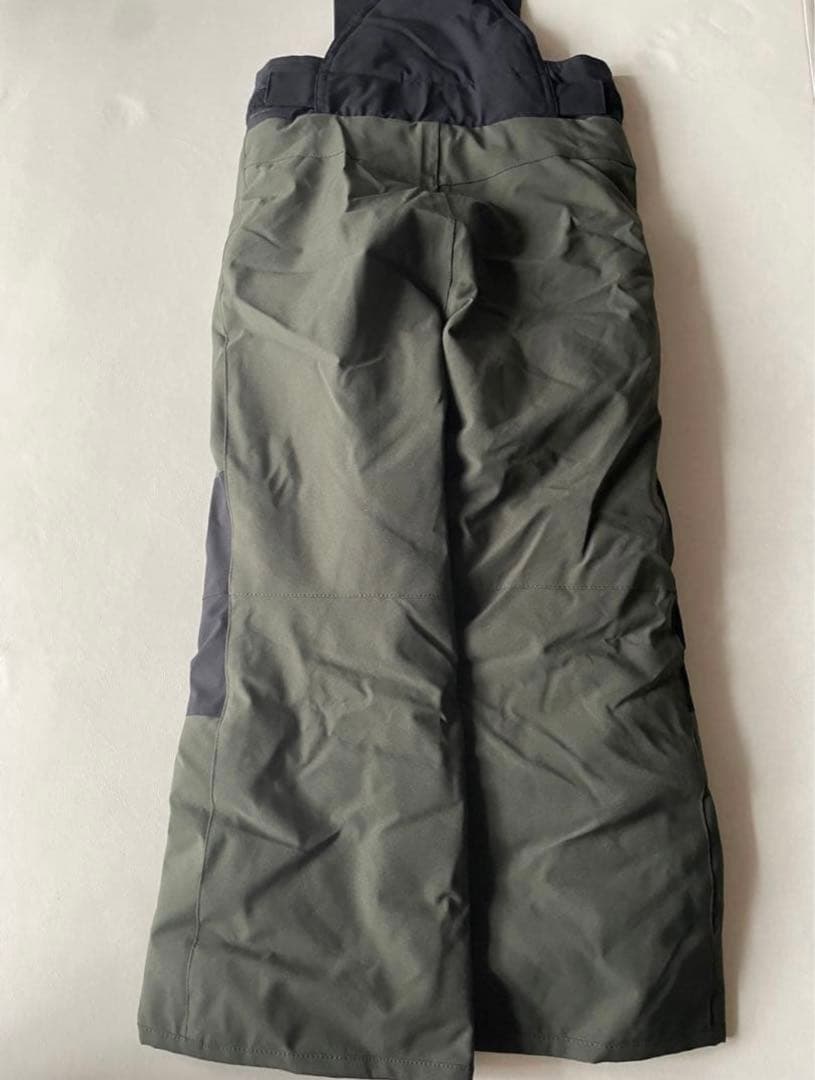 新品タグ付き未使用　phenix フェニックス　スキーウェア　110㎝　カーキ