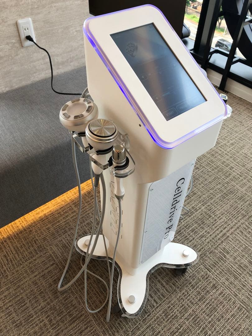 くま特価【極・美品】業務用痩身エステマシン　セルドライブプロ　残り1台