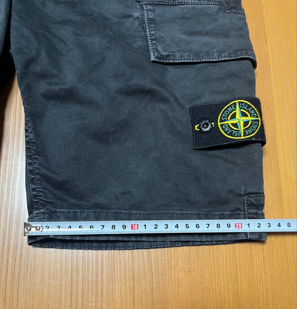 めるかる: STONE  ショートパンツ グレー