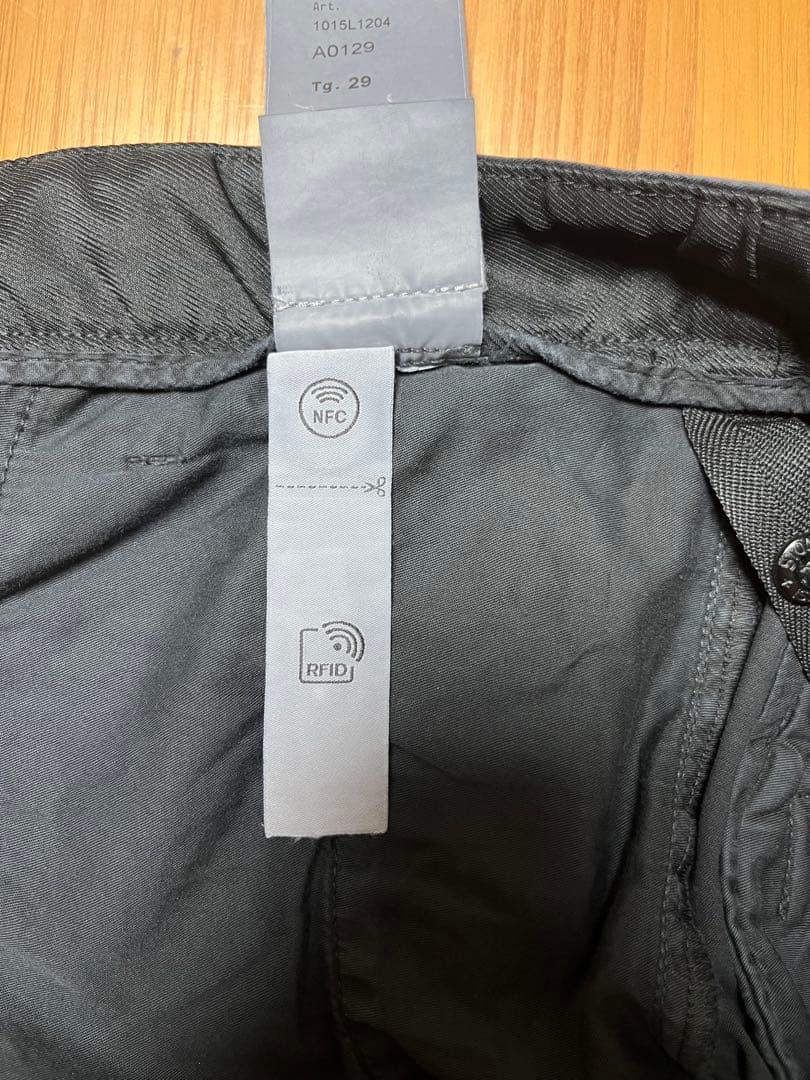 めるかる: STONE  ショートパンツ グレー