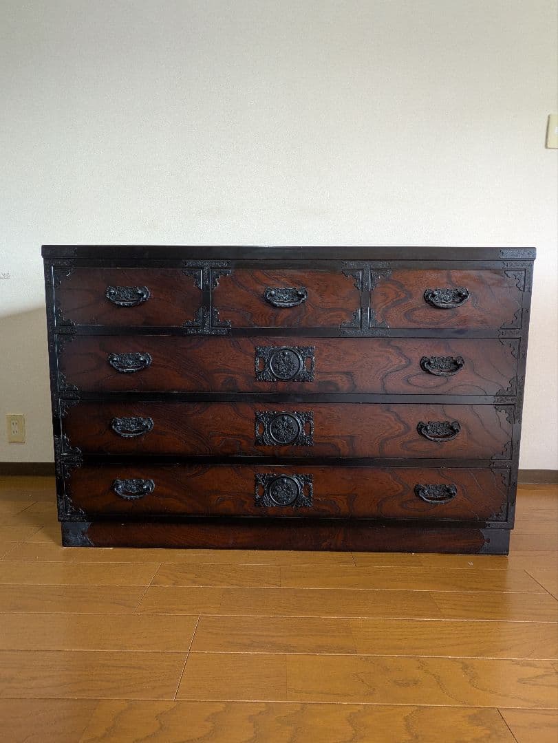 民芸家具 欅天然木化粧合板 整理箪笥 時代箪笥 4段チェスト 鉄金具 和家具