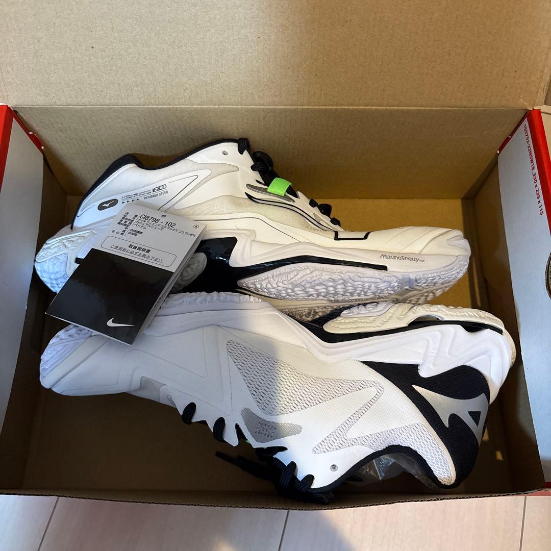 mizuno バレーボールシューズ 26cm ワイド ウェーブライトニングZ8