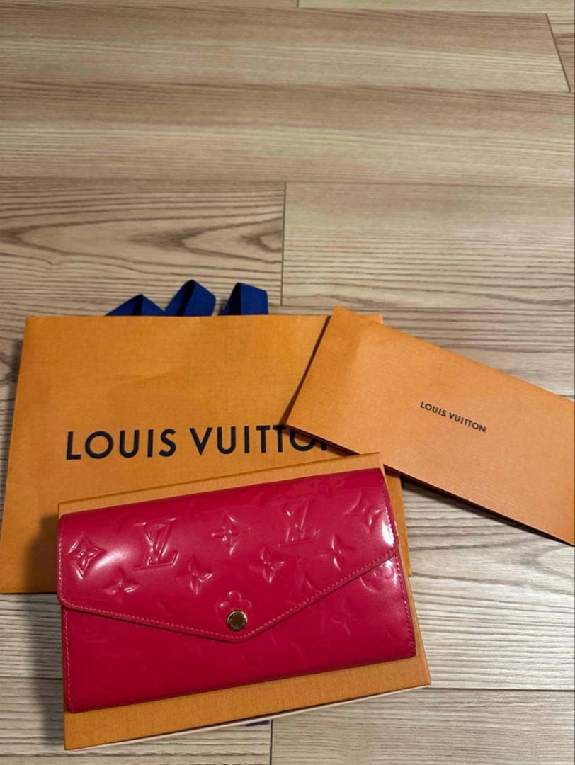 LOUIS VUITTON ヴェルニ　ピンク 長財布
