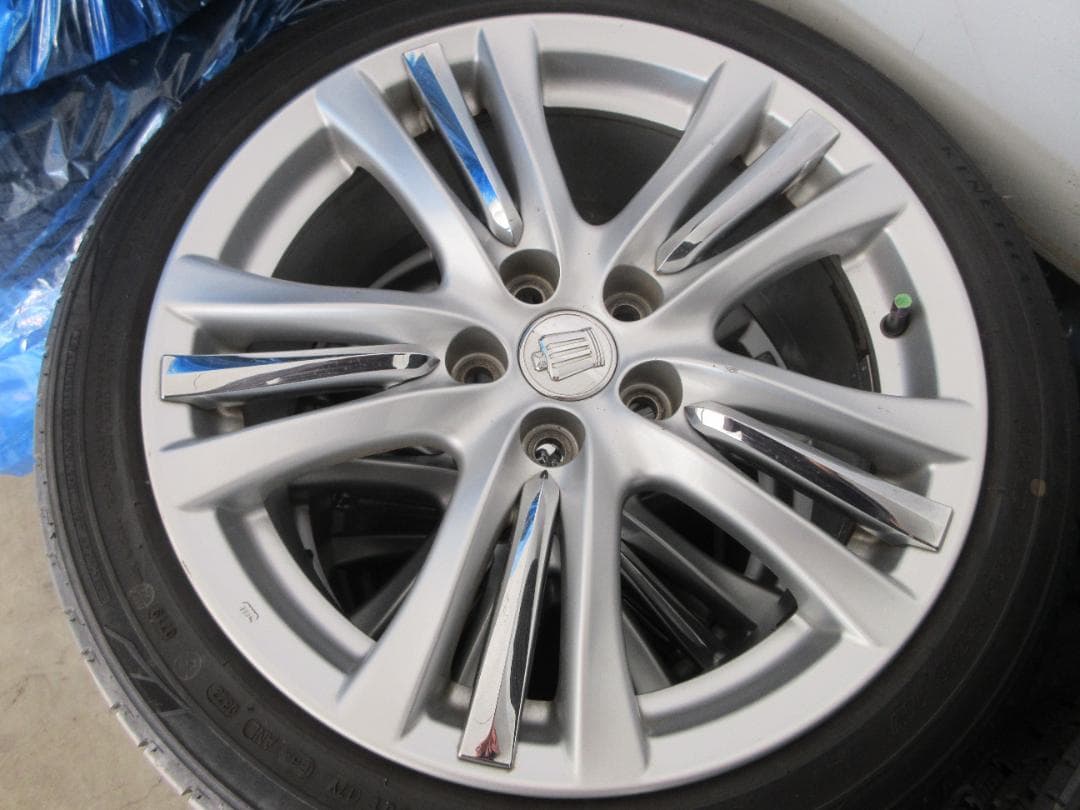 レクサス　GS　GS450h　純正　ホイール　１８インチ　４本　タイヤ付き