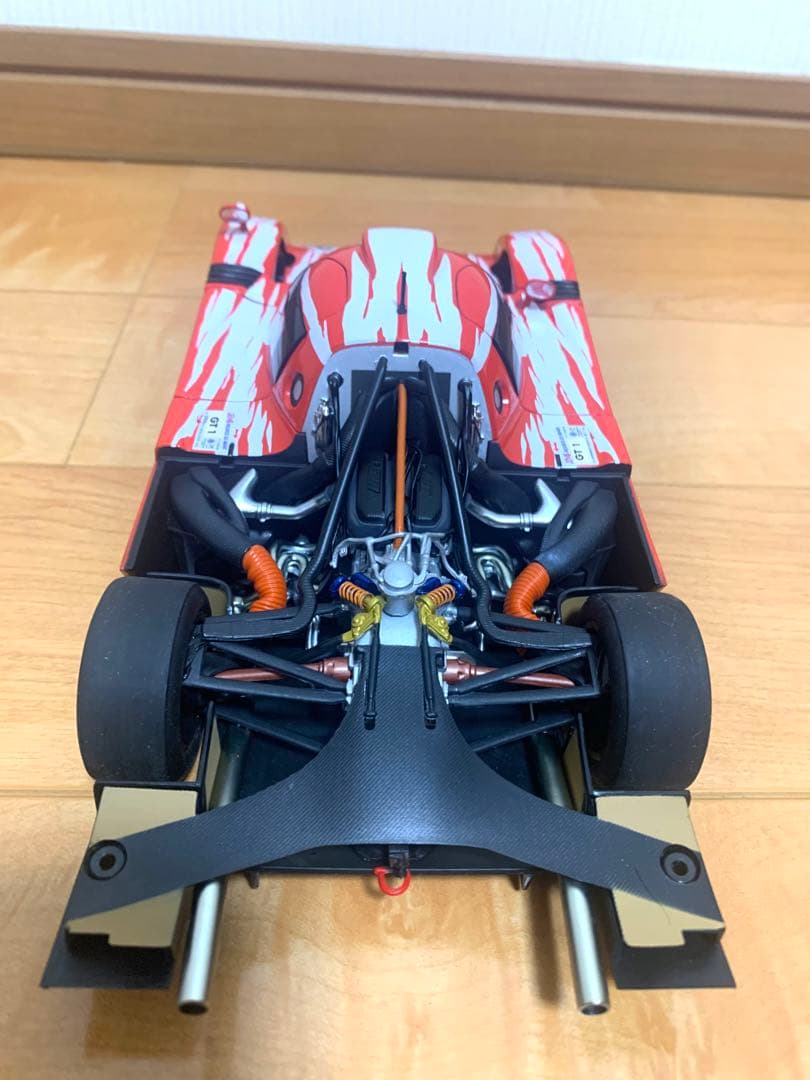 ミニカー AUTOART TOYOTA GT1 TS020 1/18