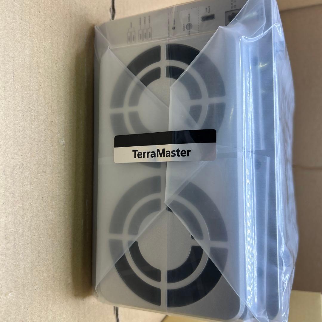 TERRAMASTER テラマスター D5-300C 5ベイH DDケース