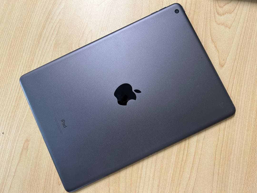 翔*ん様 Apple iPad (第9世代) スペースグレー 64GB