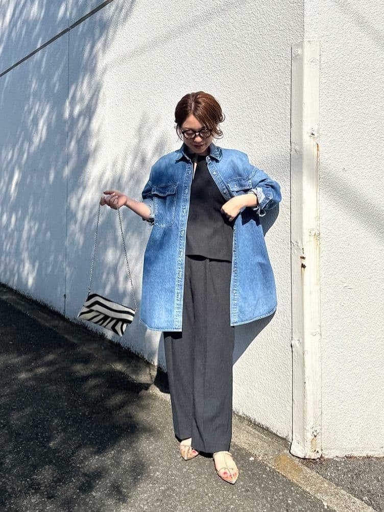 ウィムガゼット　【インフルエンサーコラボ】刺繍デニムシャツ