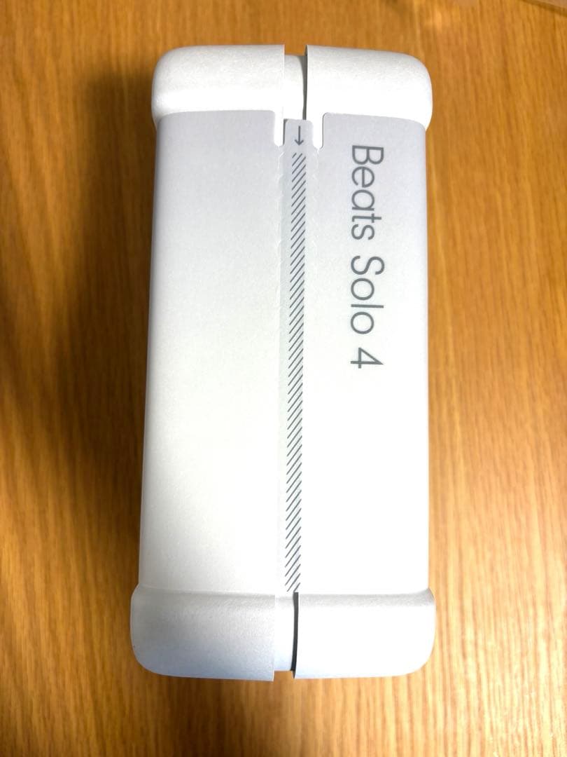 Beats Solo 4 ワイヤレスヘッドホンブラック