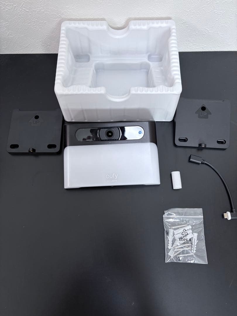 Anker eufy Solar Wall Light CamS120防犯カメラ