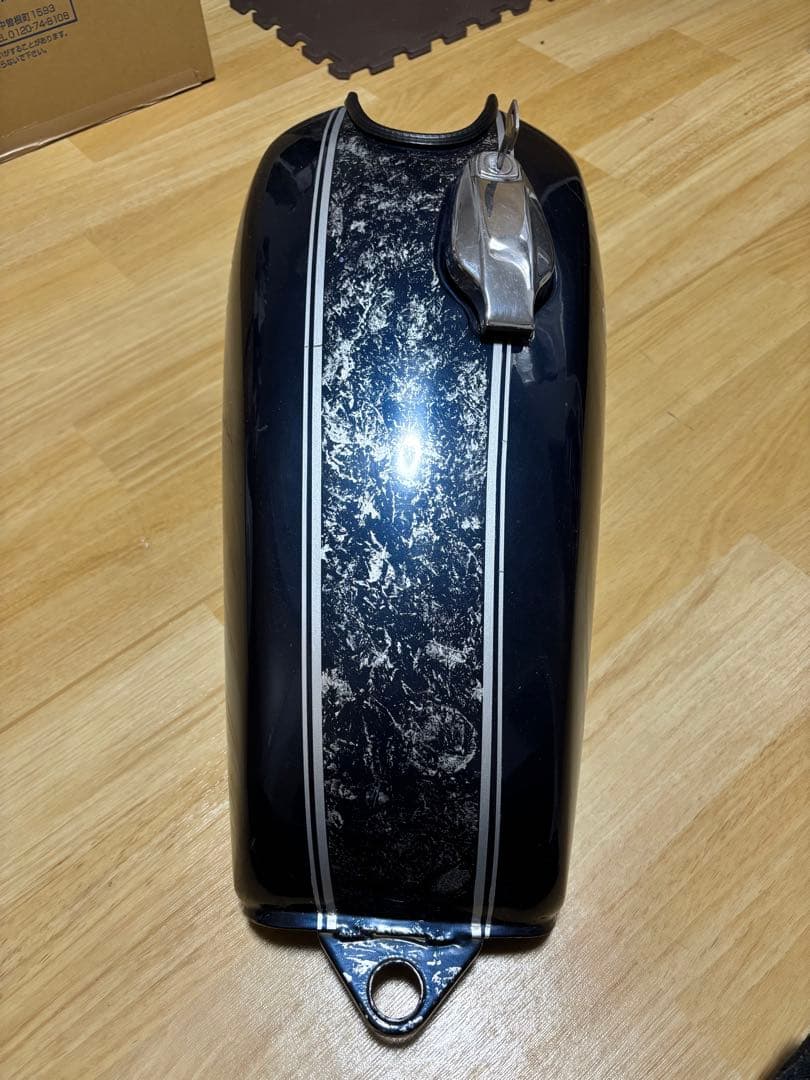 ヤマハ　SR400 タンク　YAMAHA ナロー