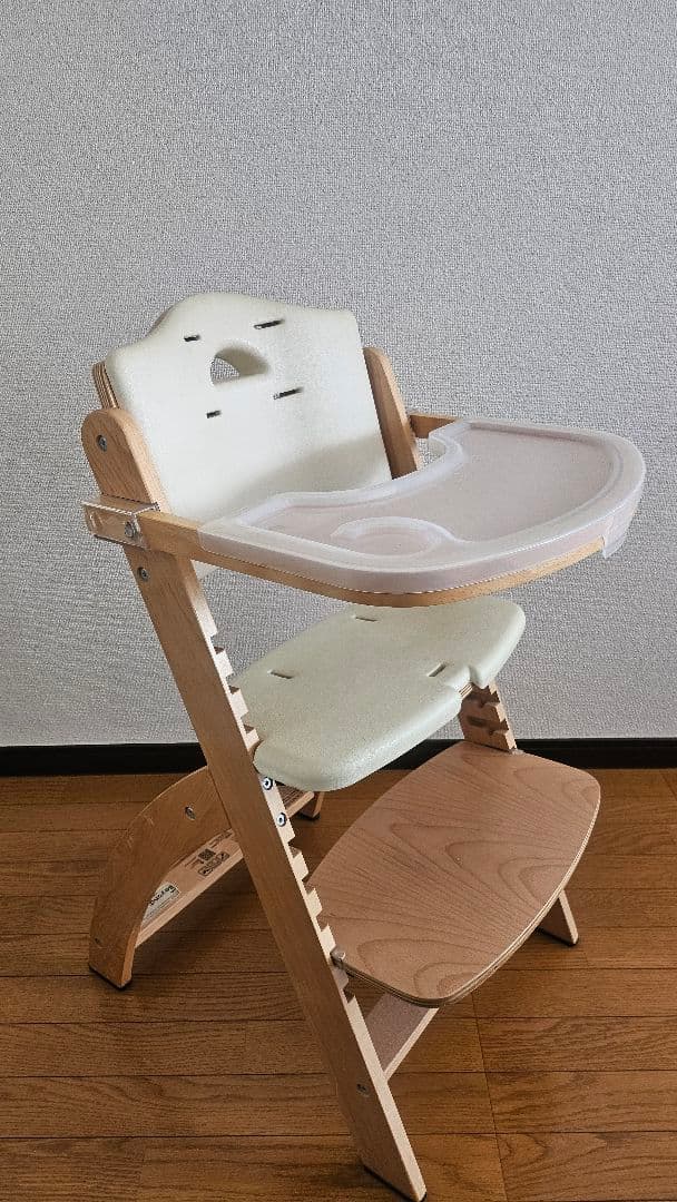 ​【訳あり格安】ビヨンドジュニア ハイチェア（ナチュラル×ホワイト）