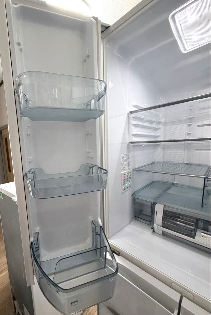 日立 ホワイト 冷蔵庫 LED照明付き