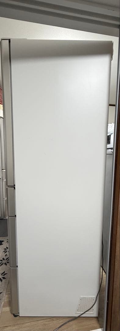 日立 ホワイト 冷蔵庫 LED照明付き