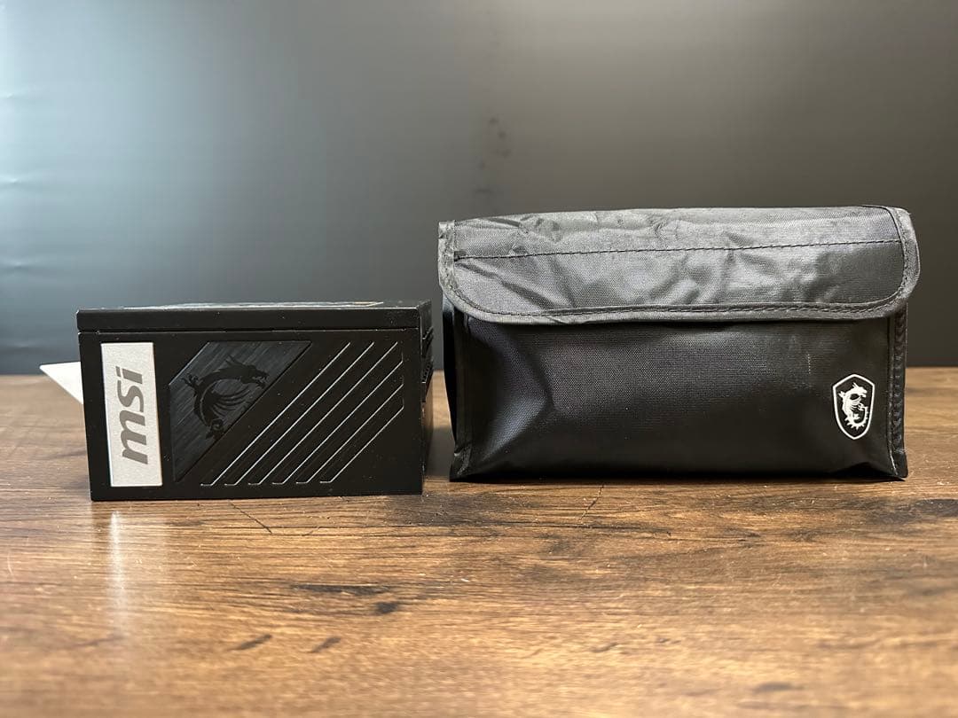 MSI MPG A1000G PCIE5 (80+ gold)　電源ユニット