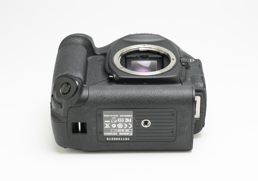 Canon EOS-1D Mark IV ボディ 中古 バッテリー付（作例あり）