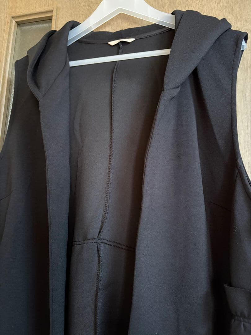 美品☆ローズティアラダンボールニットジレベスト黒大きいサイズ46