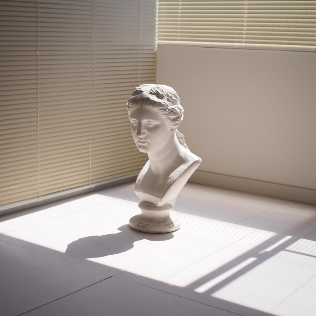 ミロのヴィーナス胸像 石膏像 美術品