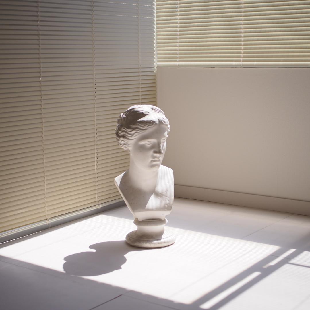 ミロのヴィーナス胸像 石膏像 美術品