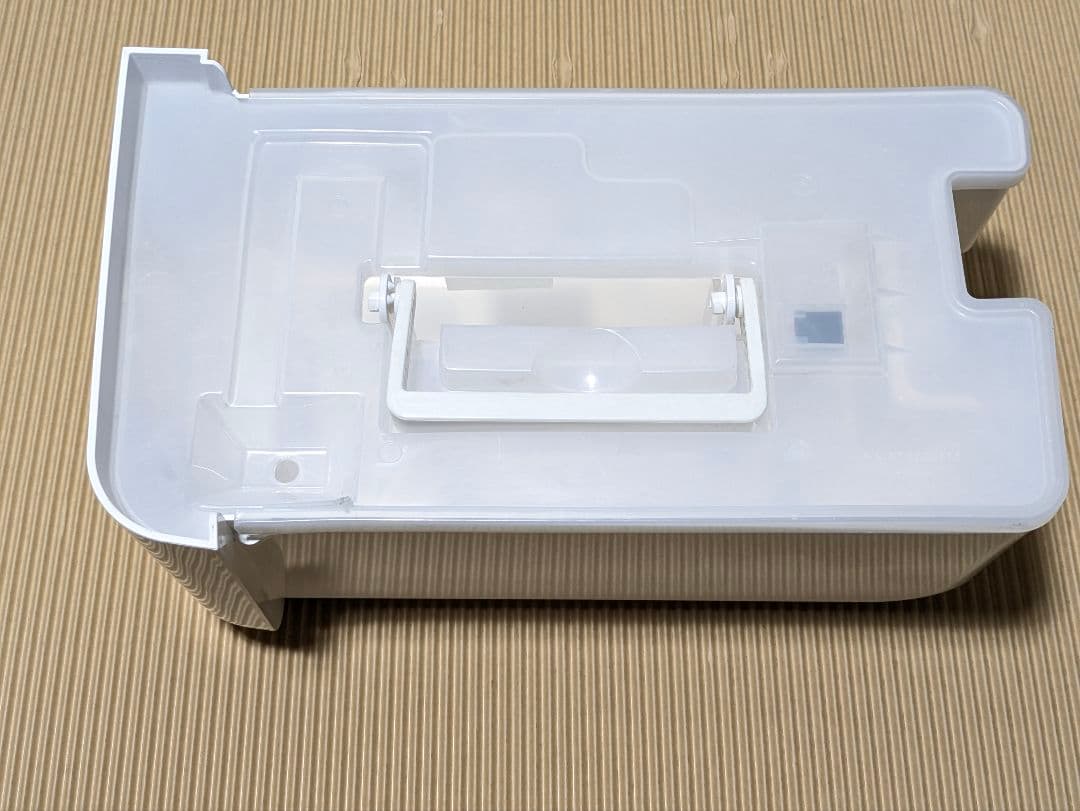 【内部美品】冬の部屋干しに最強！トヨトミ デシカント式除湿機 TD-ZBS80I