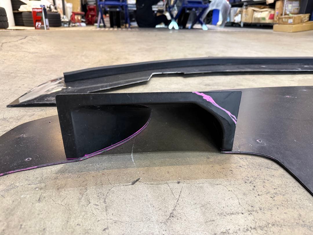 カーショップグロウ フロントアンダーパネルカーボン&CF Labアップスイープ