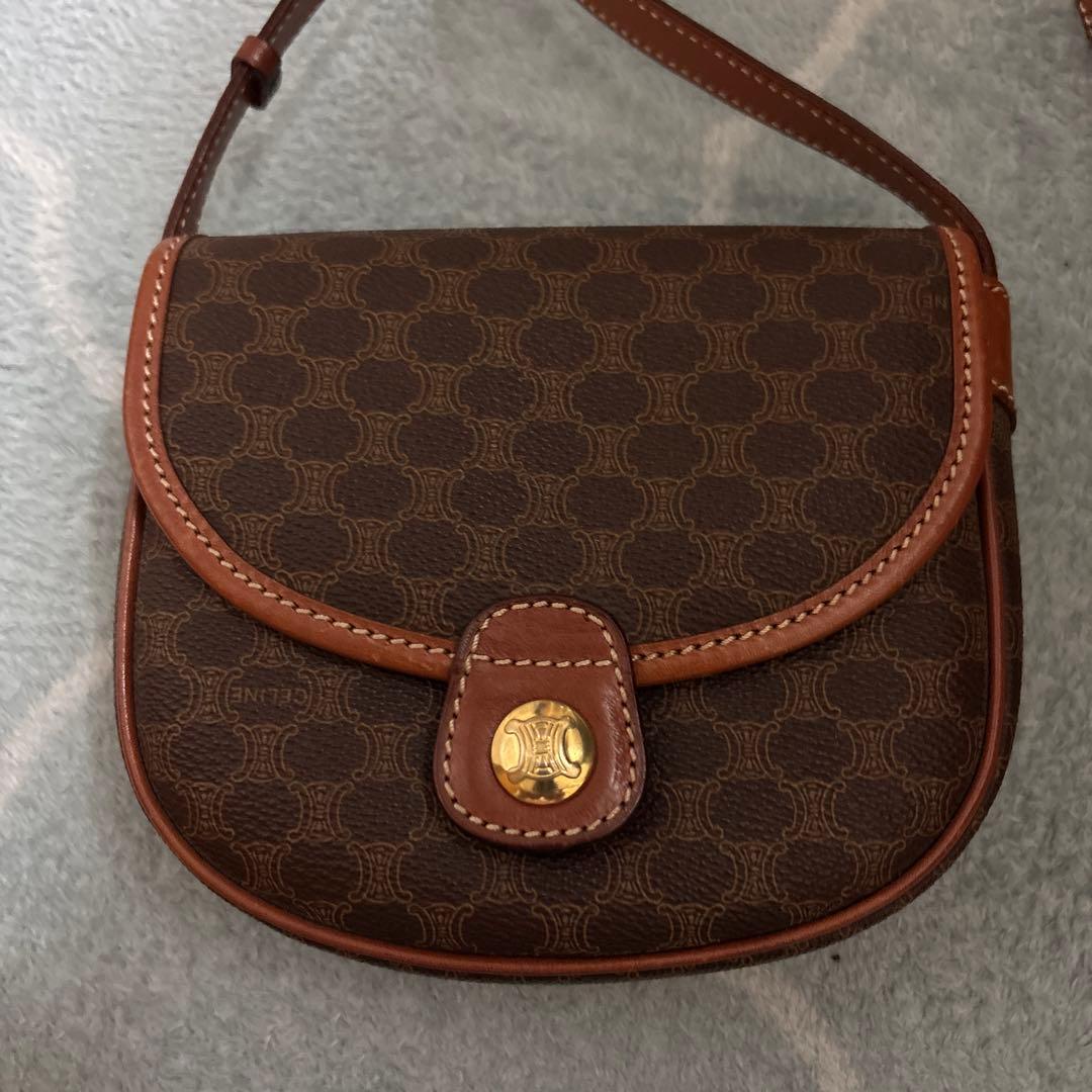 CELINEショルダーバッグ