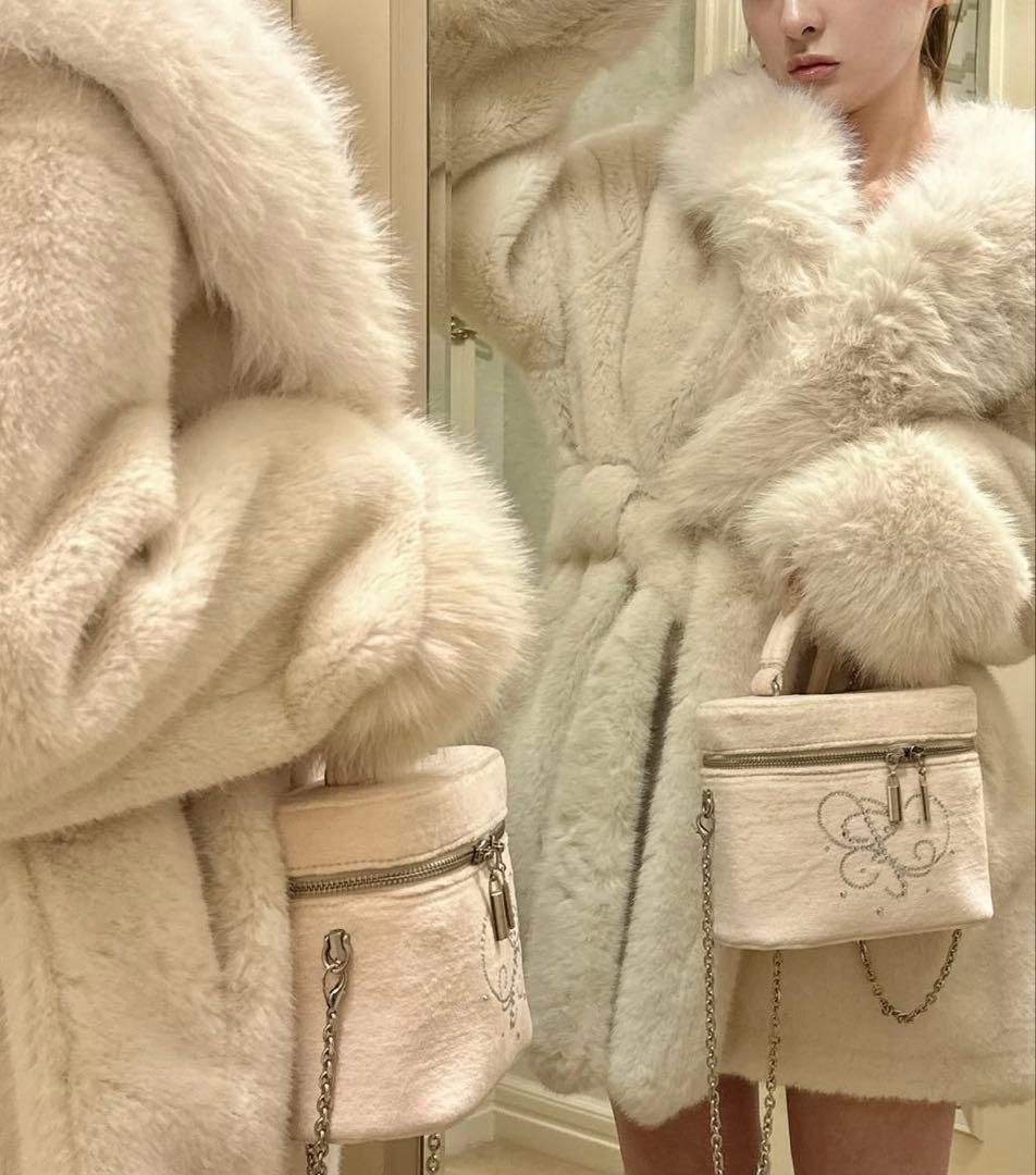 ペリキュール ホワイトファーコート ベルト付き