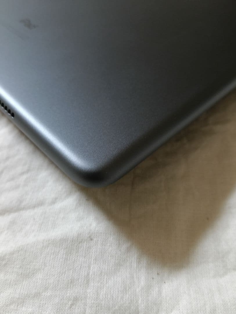 超美品 iPad Air 第3世代 バッテリー81%