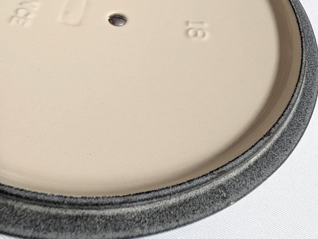 ★極美品★ル・クルーゼ ココットロンド　鍋 シュガーブルー 18cm