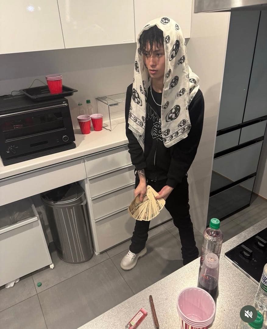 Alexander McQueen ストール【Jahxncho着用】