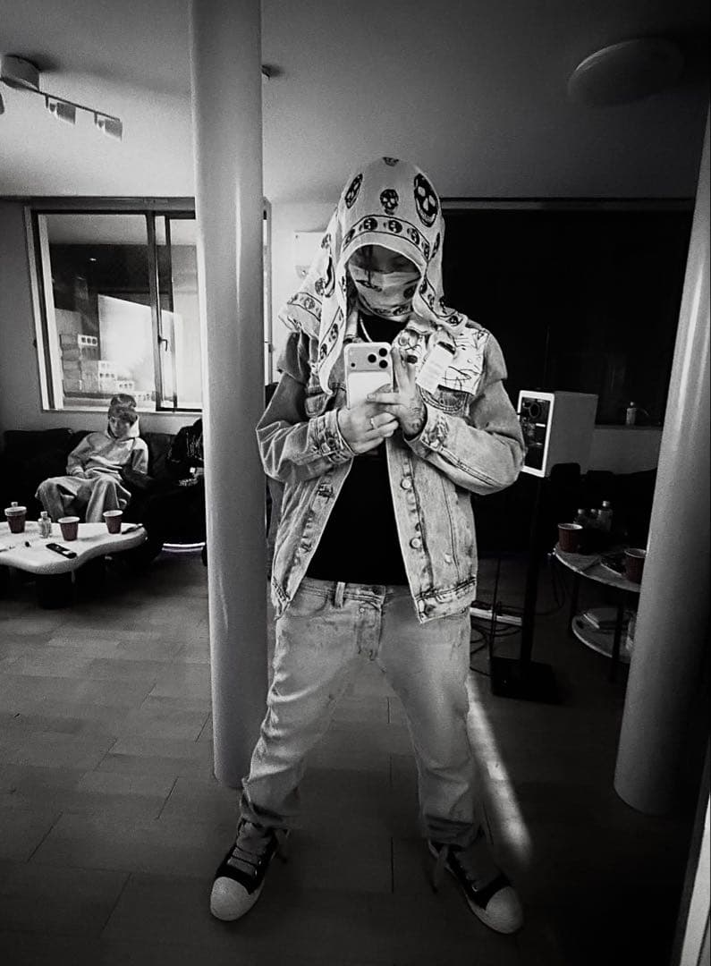 Alexander McQueen ストール【Jahxncho着用】